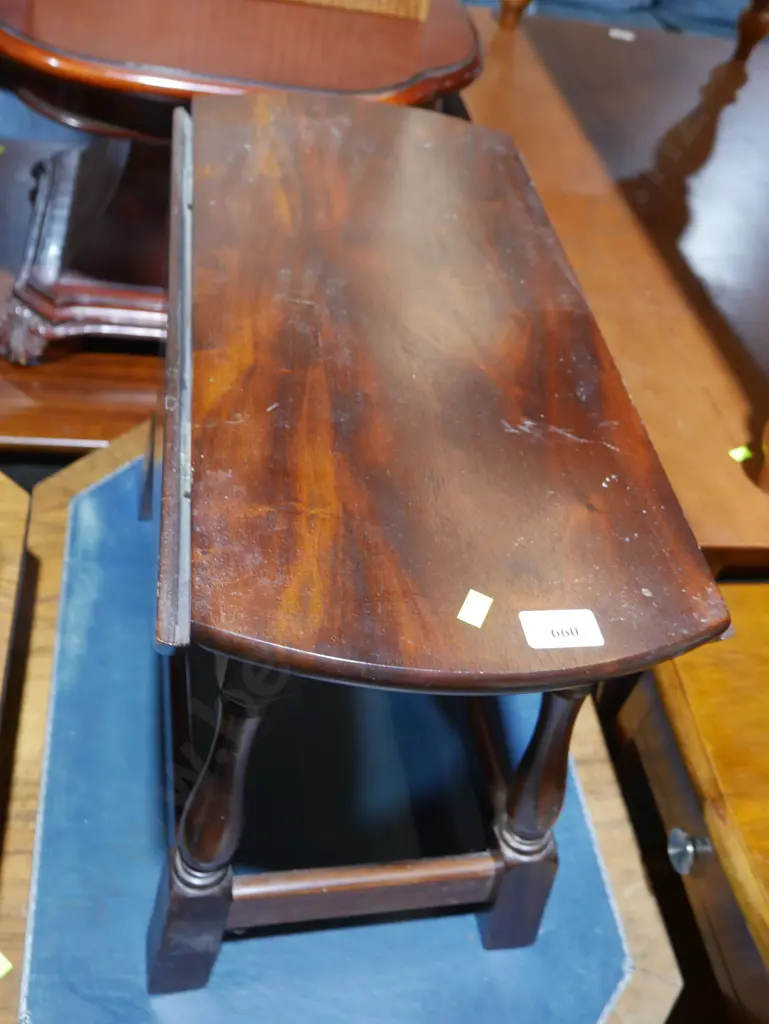 Small dropside table Image 1++