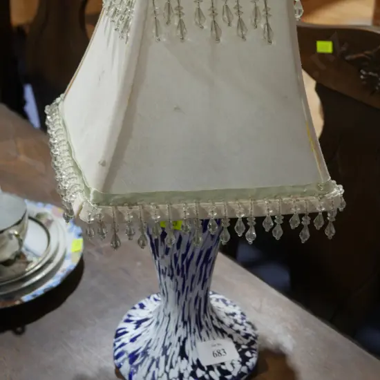 Table lamp