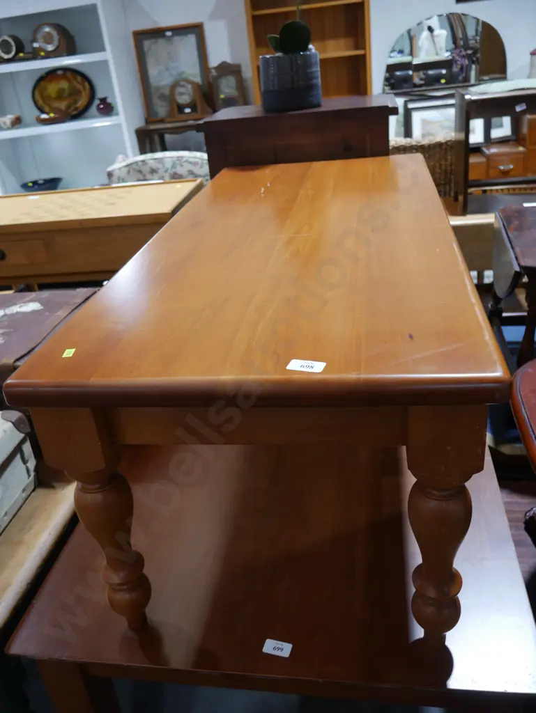 Coffee table Image 1++