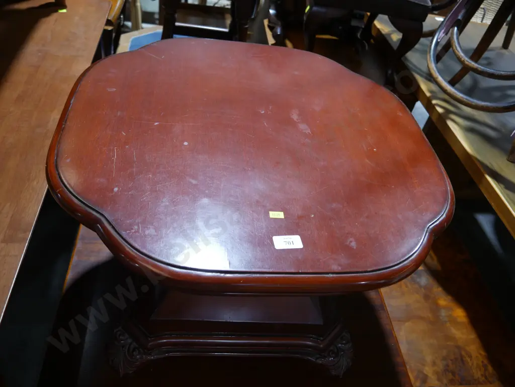 Pedestal coffee table Image 1++