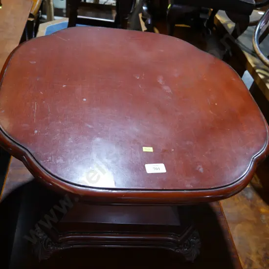 Pedestal coffee table