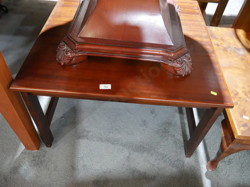 Coffee table Image 1++