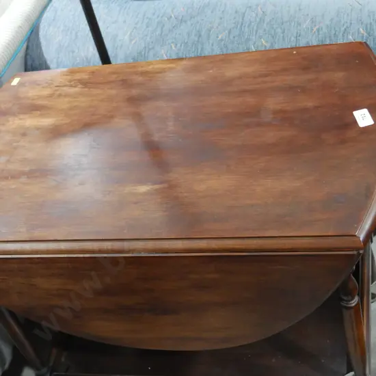 Dropside tea trolley