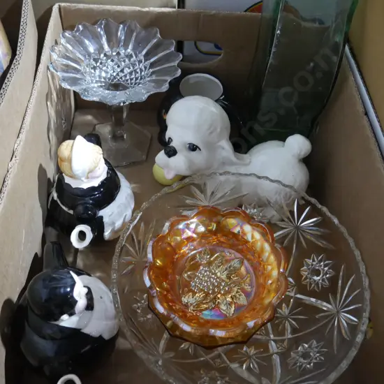 Glassware, ornaments