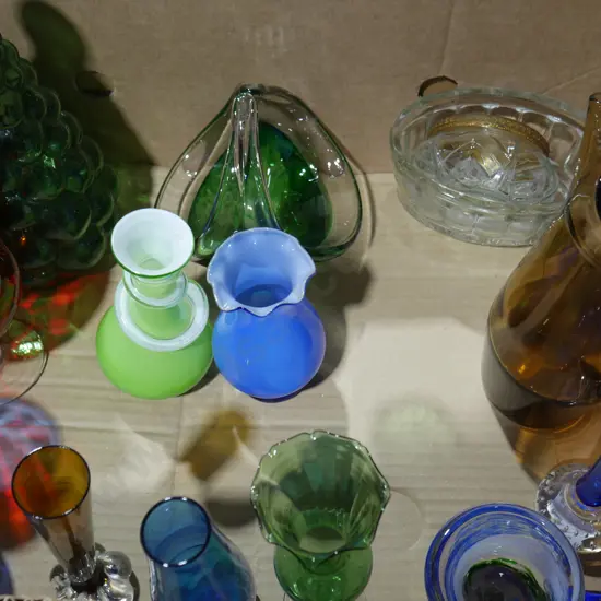 Coloured glassware