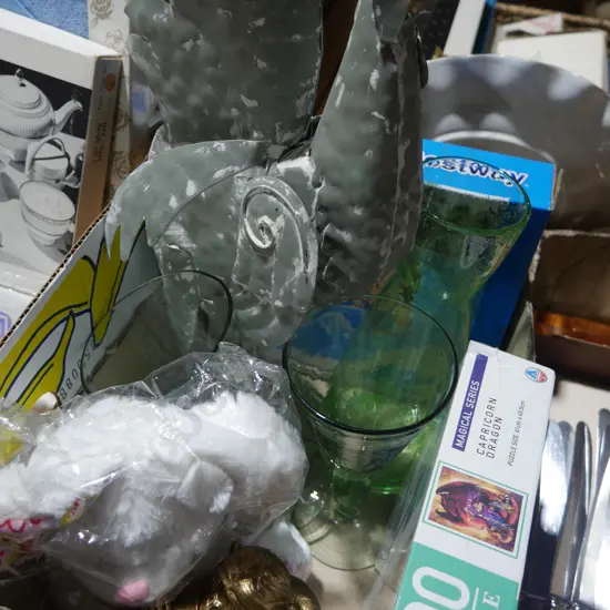 Puzzle, bear, glass etc