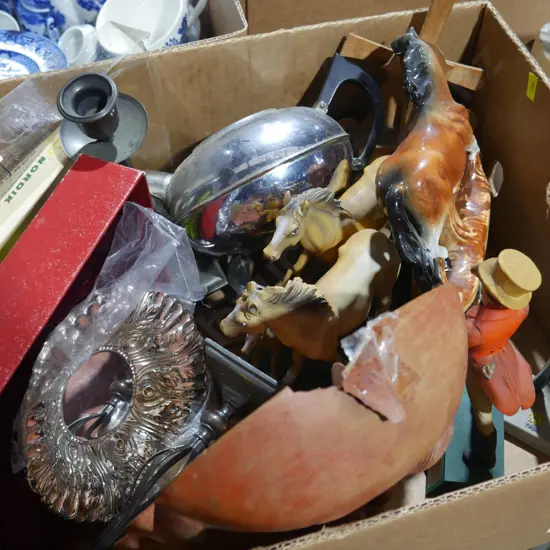 Horses, figurines etc