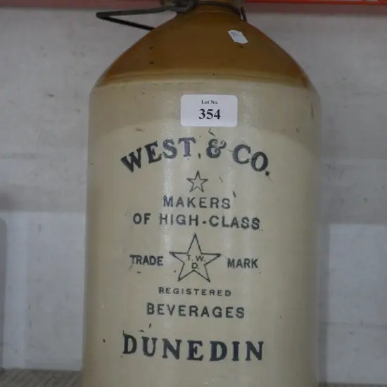 Dunedin stone bottle