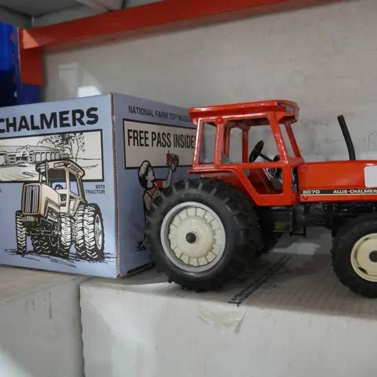 Allis Chalmers tractor