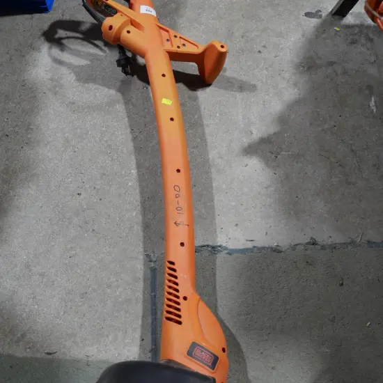 Electric weed trimmer