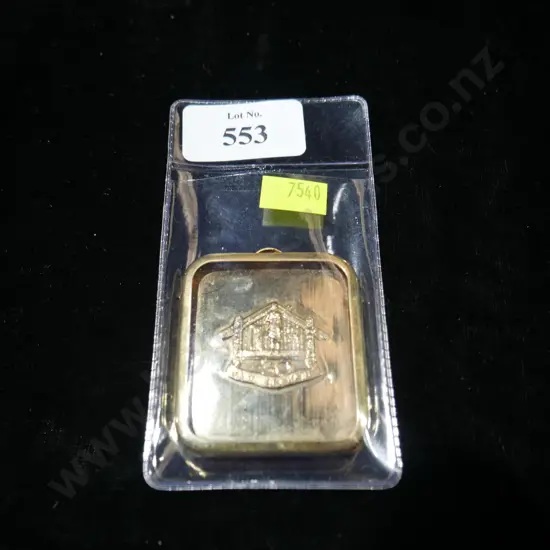 Gold commemorative piece