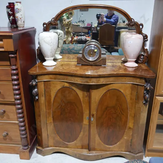 Mirror back sideboard