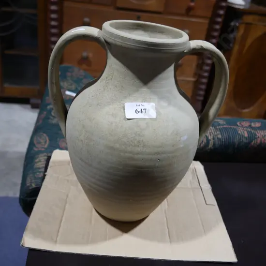 Pottery vase