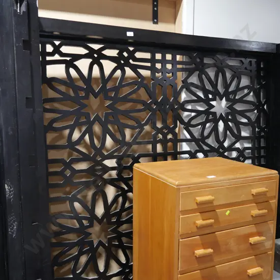 4 post Queen bed frame