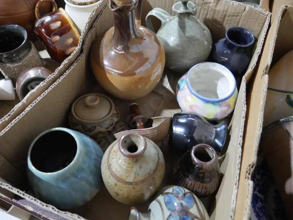 NZ studio pottery Image 1++