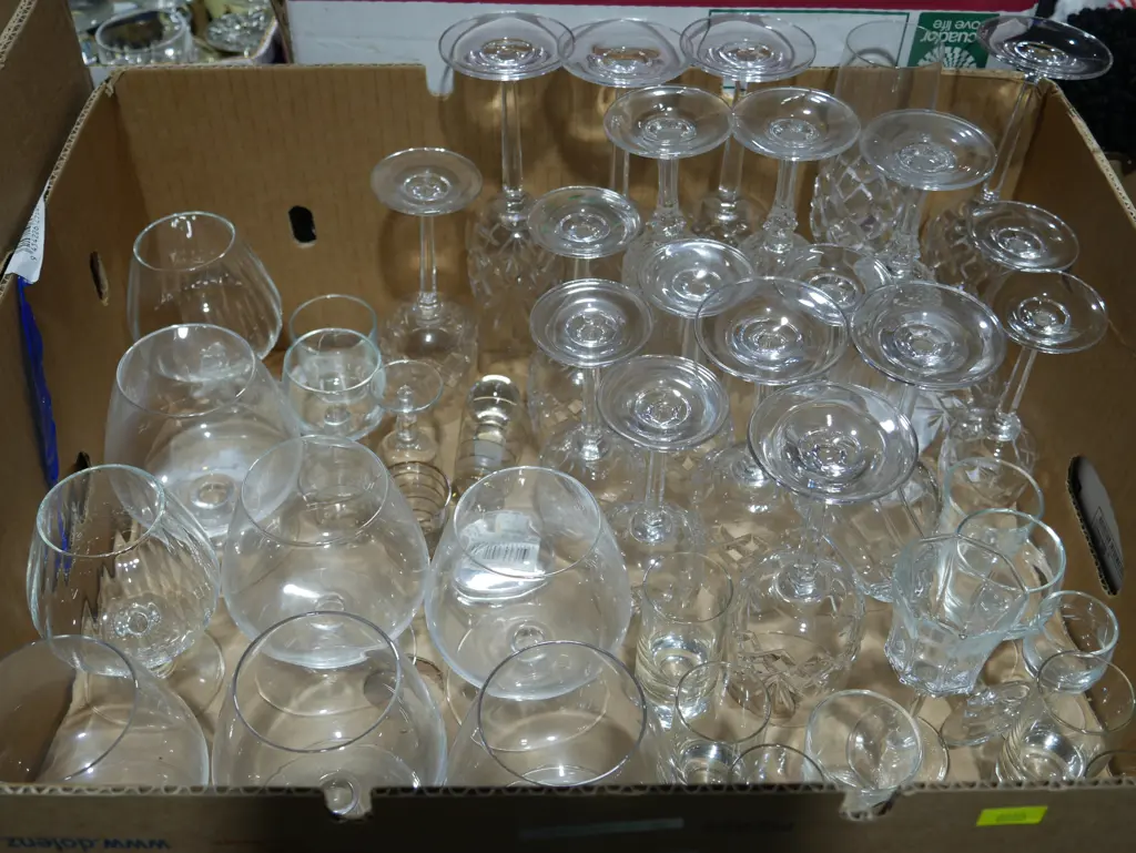 Stemmed glasses Image 1++