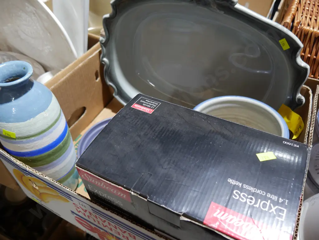 Sunbeam electric jug, pottery Image 1++