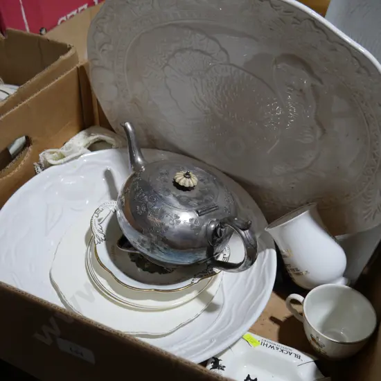 Platters, black & white whisky ashtray