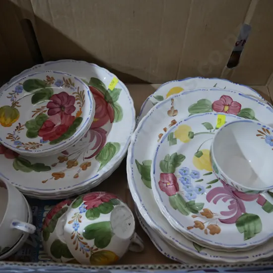Belle Fiore dinnerware