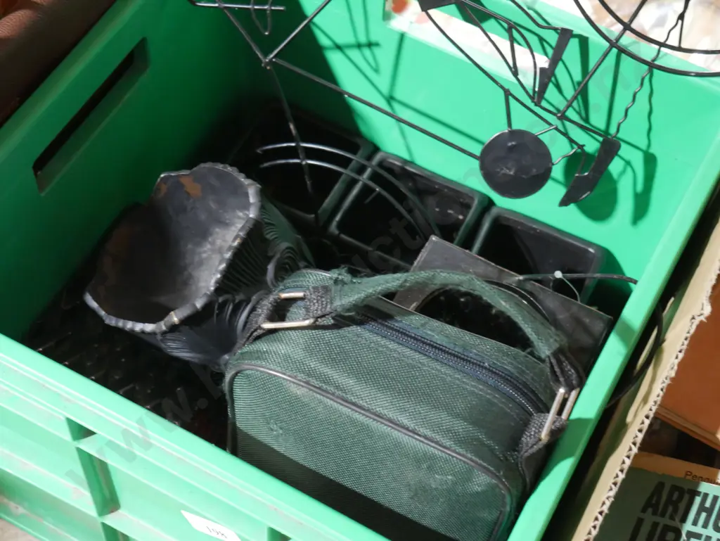 Petanque set, candle holders etc Image 1++