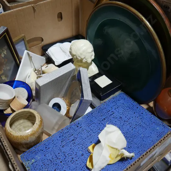 Cutlery, nic nacs etc