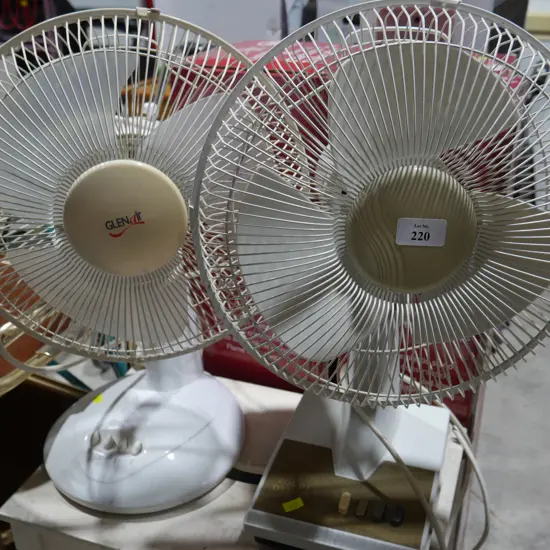 2 table fans