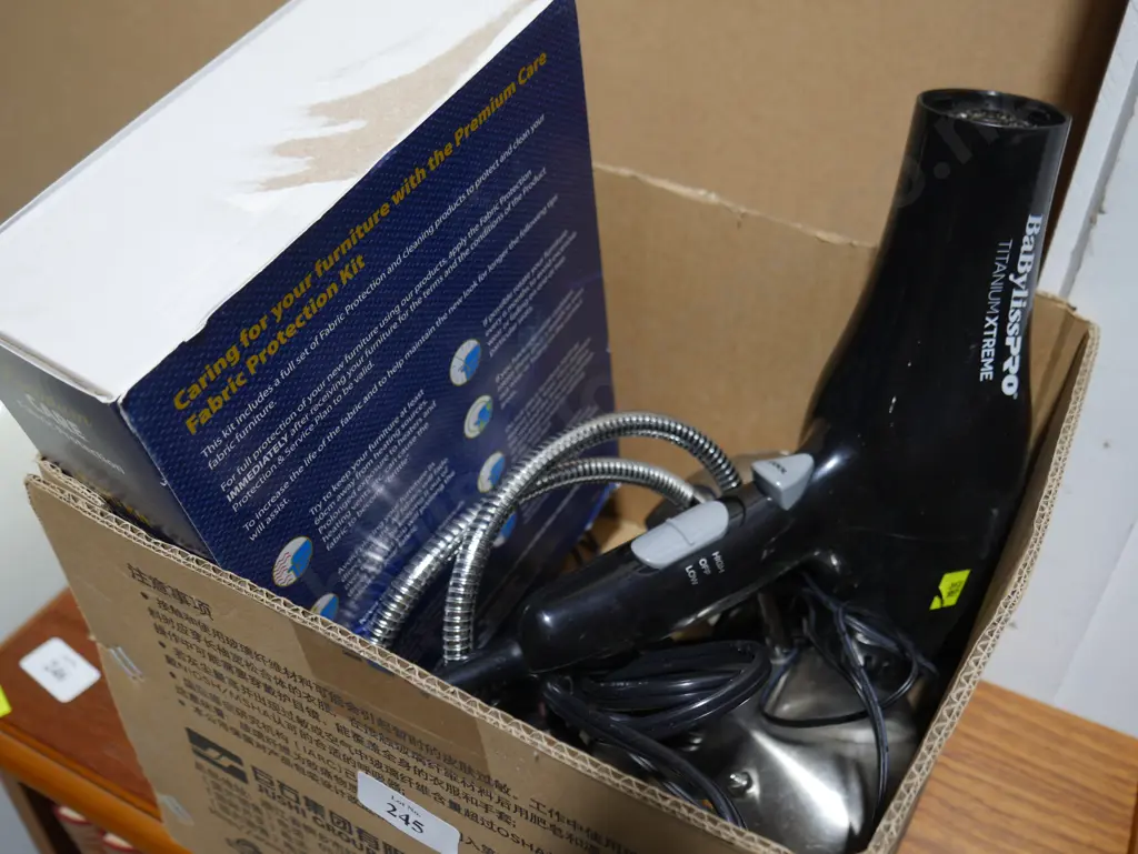 Fabric protector, table lamps, hair dryer Image 1++