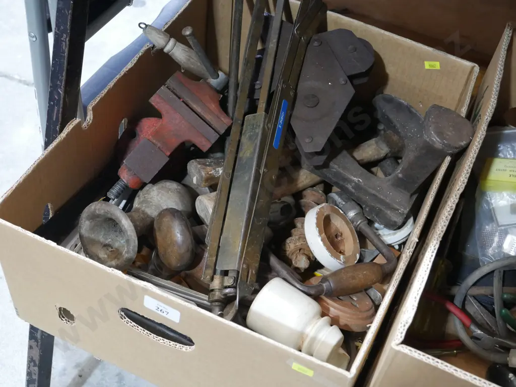 Vice, workshop sundries etc Image 1++