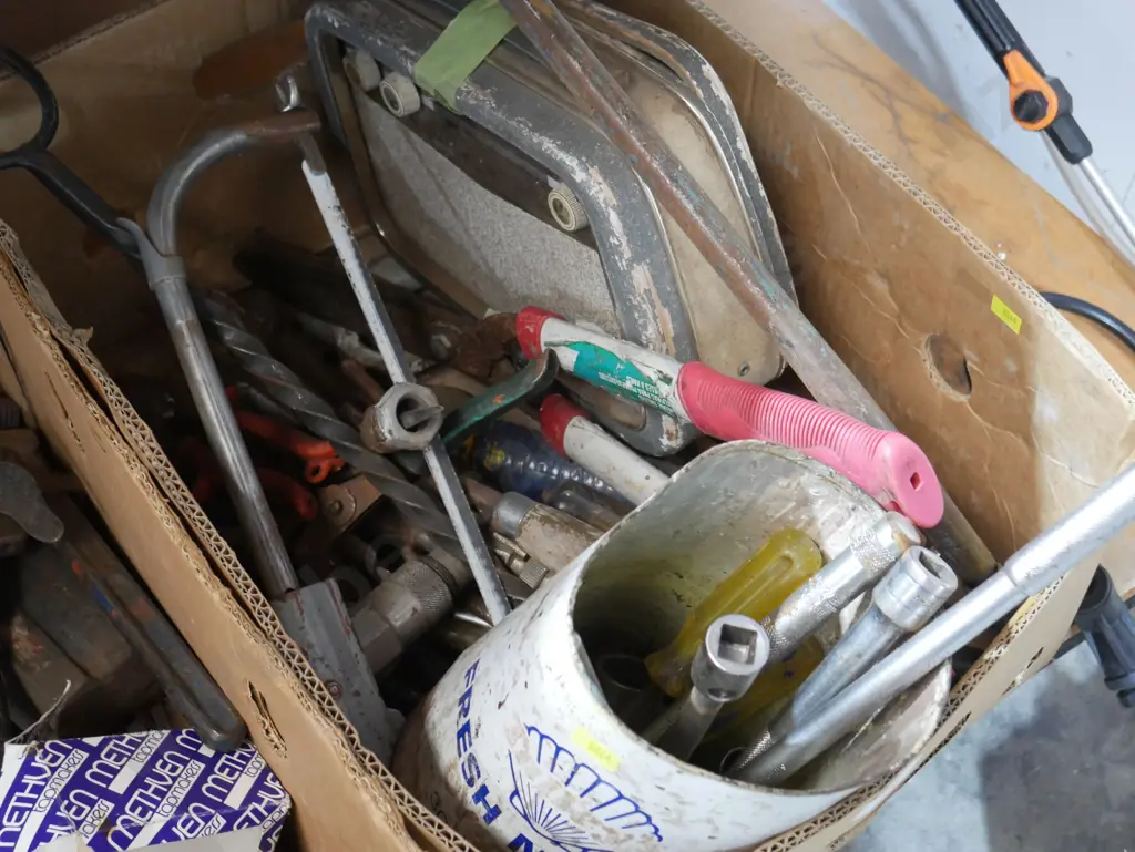 Loppers workshop tools etc Image 1++