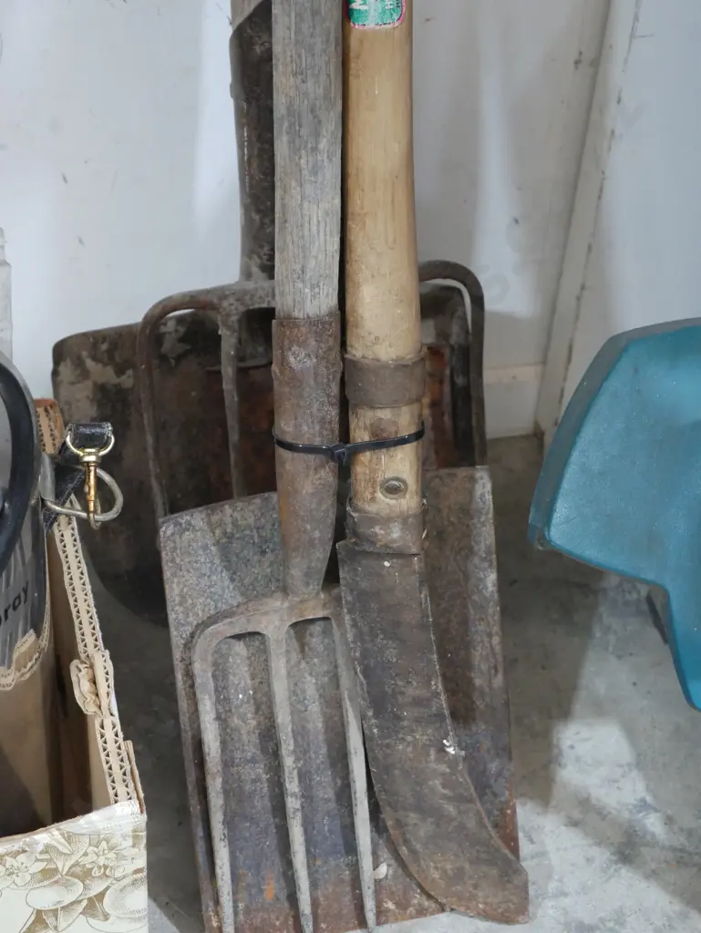 Group of garden tools Image 1++