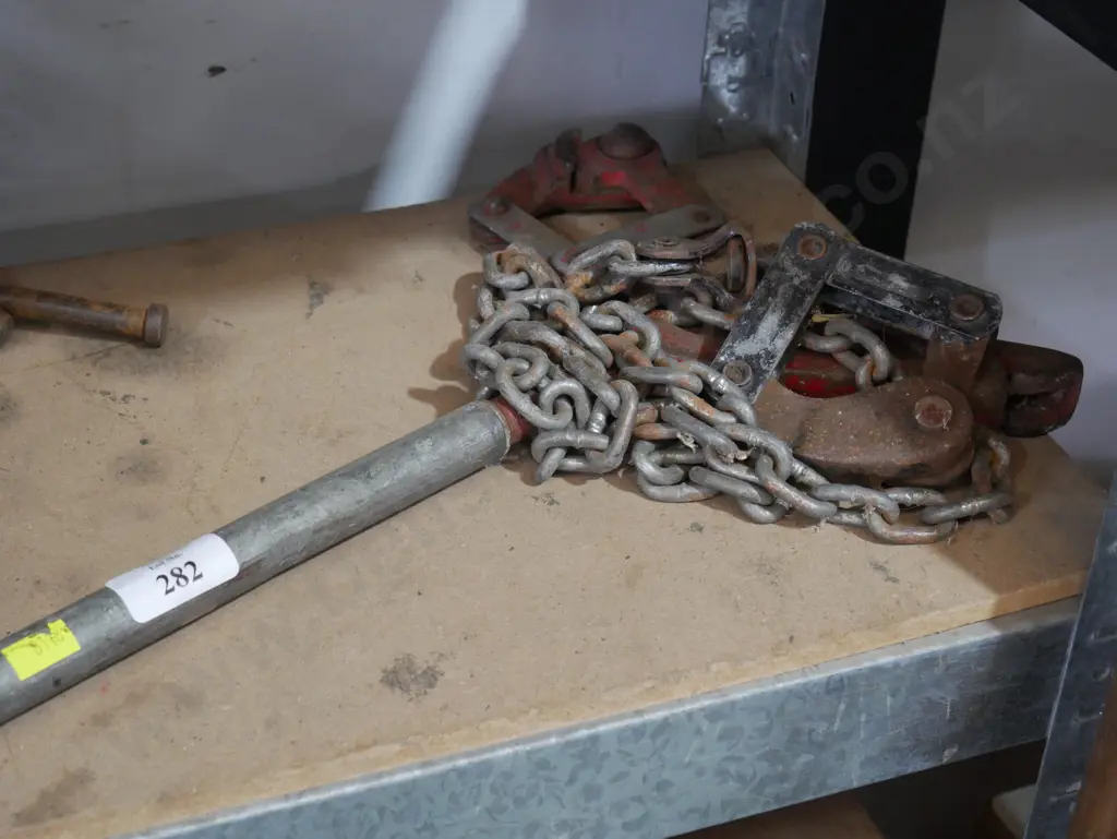 Fence strainer Image 1++