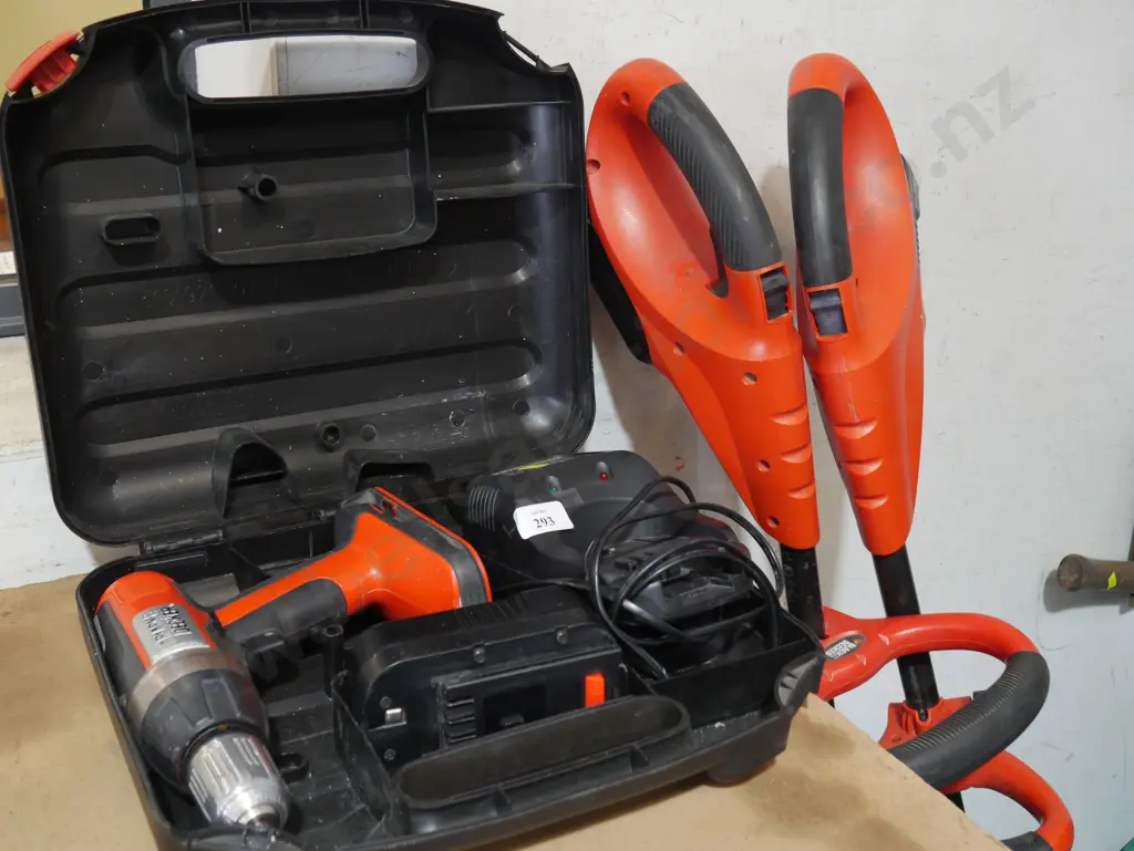 Drill and 2 trimmers Image 1++