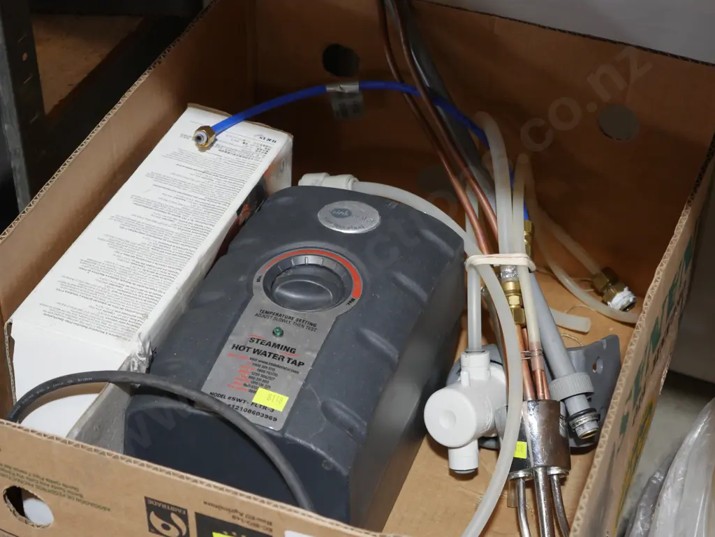 Insinkerator hot water tap Image 1++