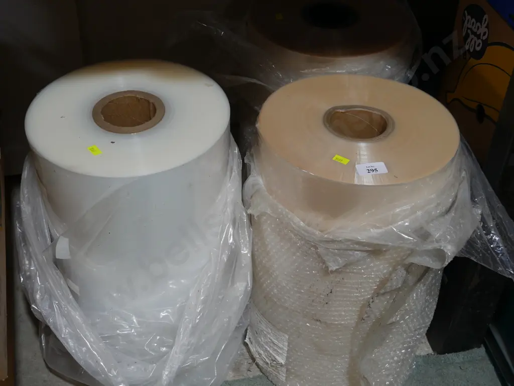 3 rolls plastic wrap Image 1++