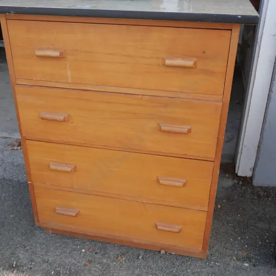 Chest drawers