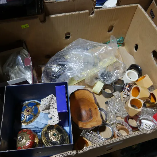 Jewellery boxes, serviette rings etc