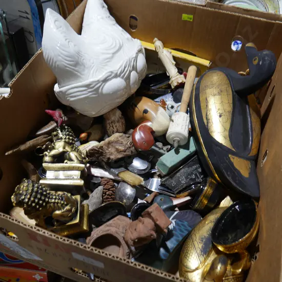 Animal figures, nic nacs etc