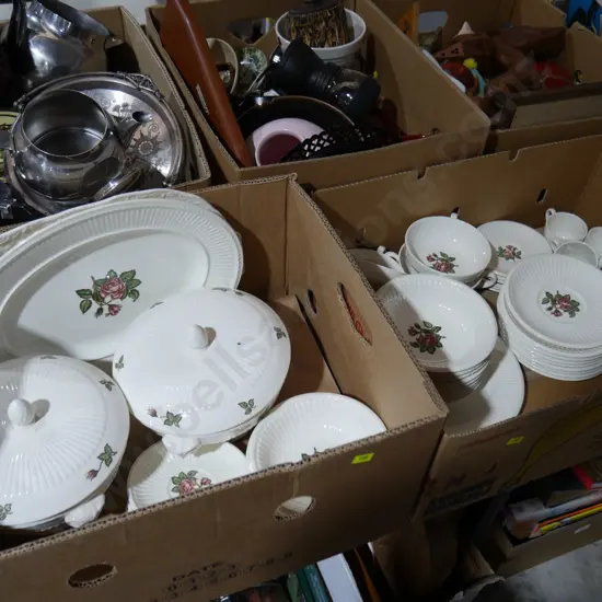 3 boxes Wedgewood moss rose dinnerware