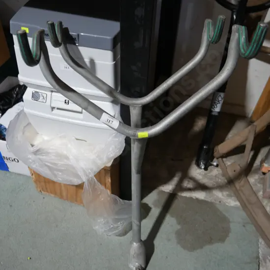 Car double bike rack