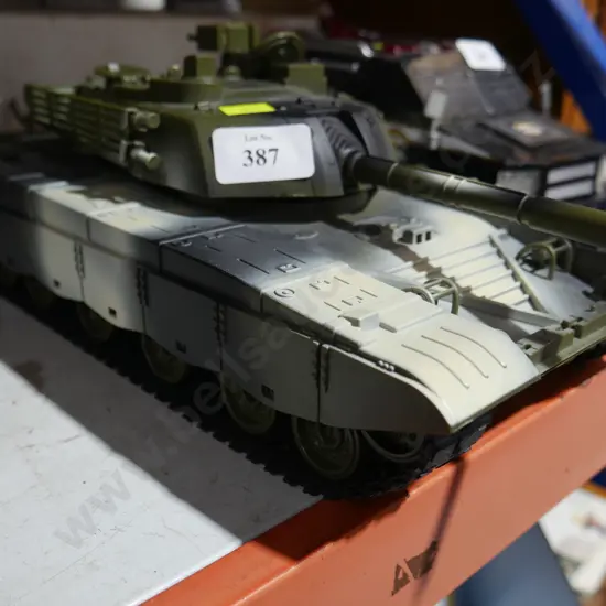 Toy tank
