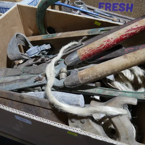 Bolt cutters pruners ect