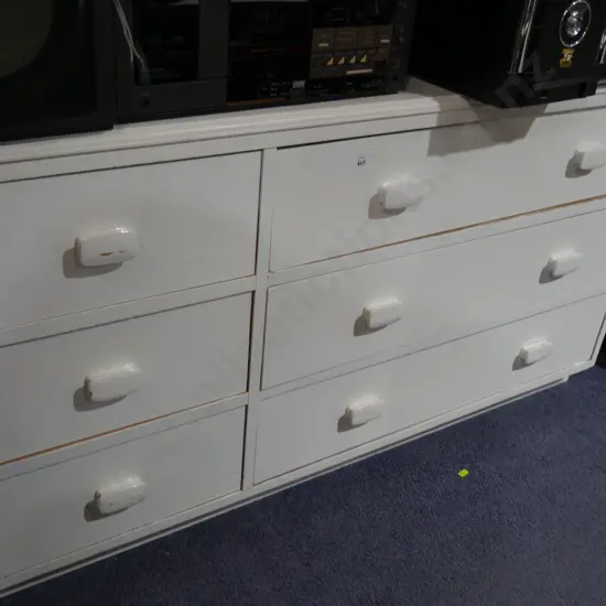 Chest of drawers