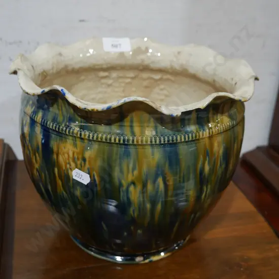 Colonial pottery jardinere
