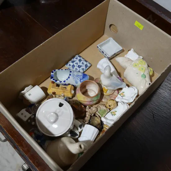 Wade wymsies, miniature figurines etc