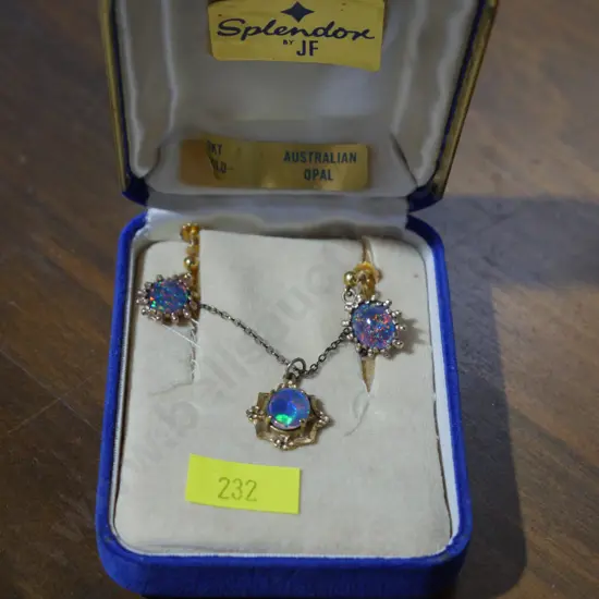 9ct gold opal necklace and earrings