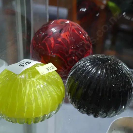 3 glass paperweights