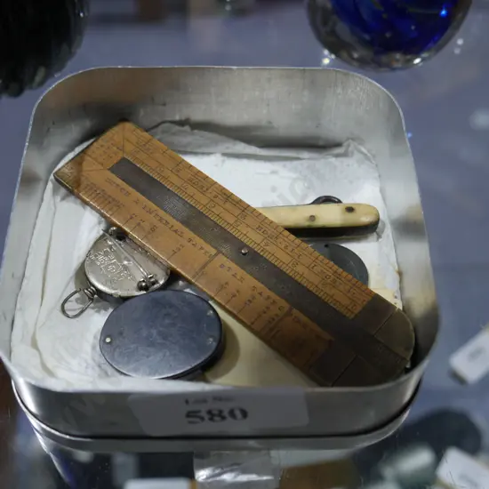 Velvet gauge, pocket knife, etc