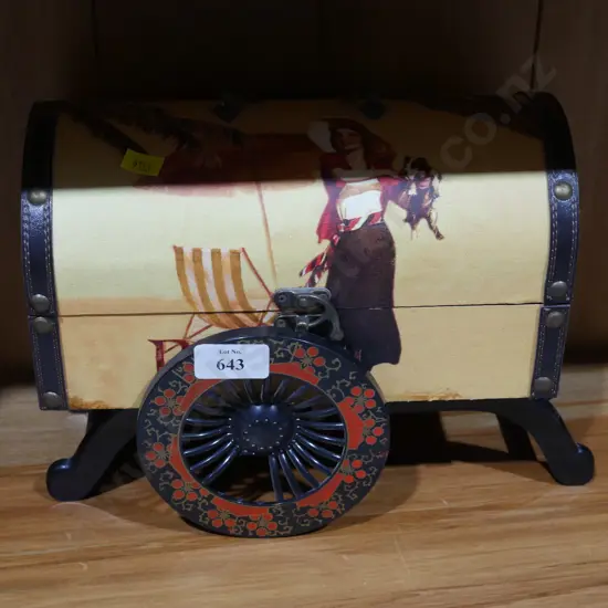 Palm beach box on stand