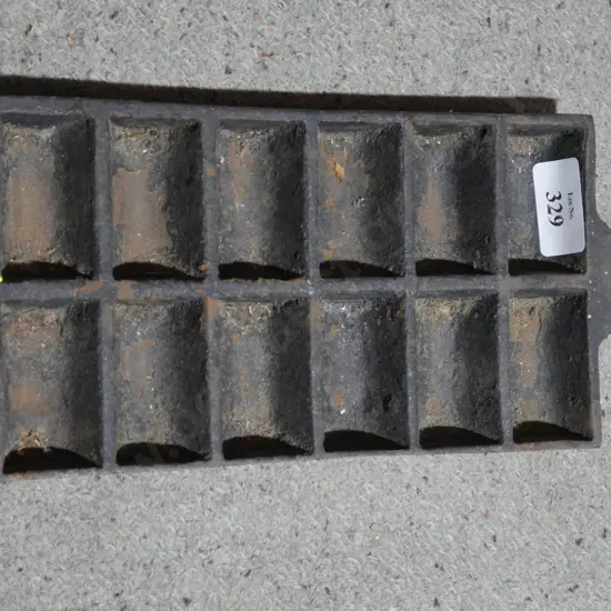 Cast iron ice mould