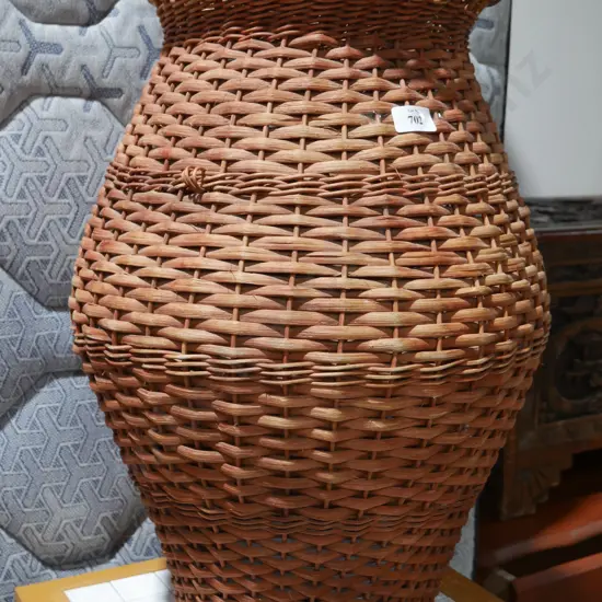 Woven basket